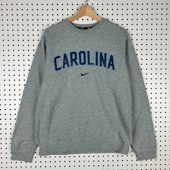 Nike North Carolina Crewneck Medium Gray Center Swoosh Sweatshirt Belichick Y2K - Picture 1 of 7